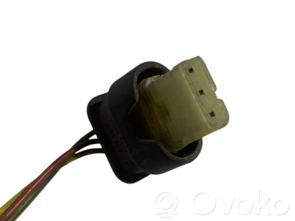 Parkošanas (PDC) sensoru vadu instalācija