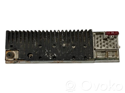 Radio / CD/DVD atskaņotājs / navigācija