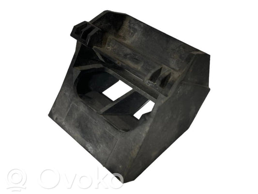 Radiator(s) holder/bracket