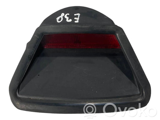 Papildu bremžu signāla lukturis