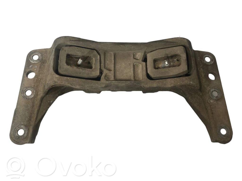 Pārnesumkārbas stiprinājuma kronšteins