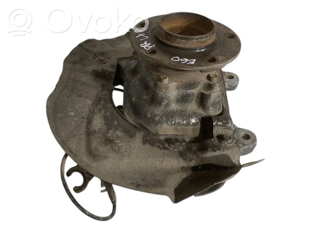 Priekšējā riteņa rumbas vārpstas šarnīrs (stupica, capfa)