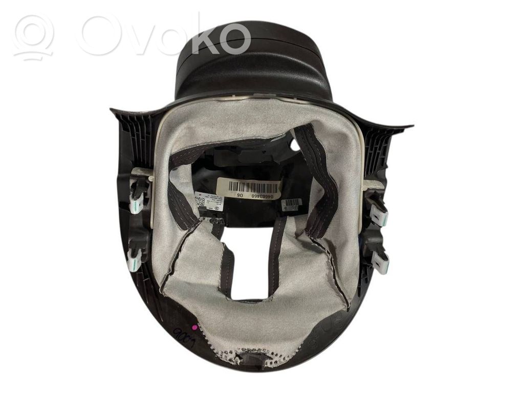 Stūres ass dekoratīvā apdare