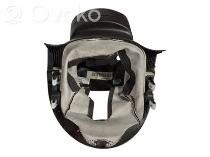 Stūres ass dekoratīvā apdare