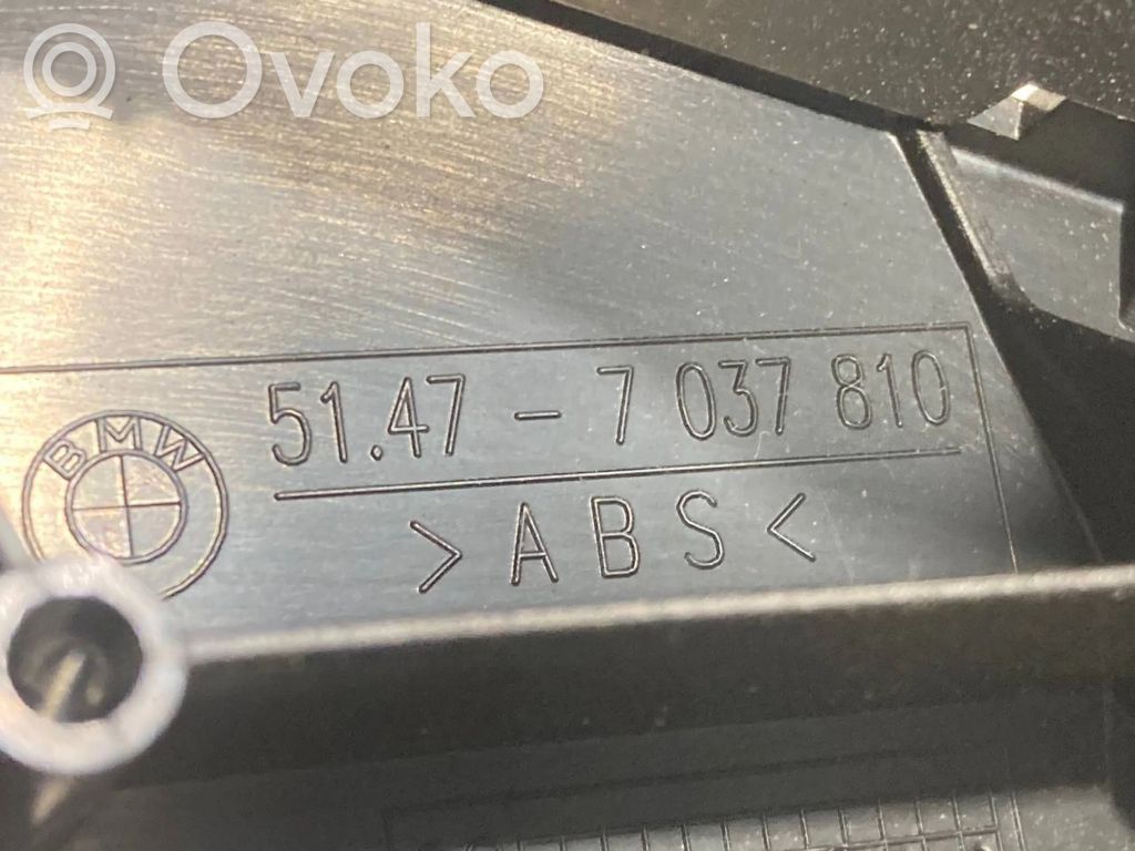 Spare wheel compartment trim