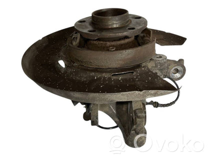 Aizmugurē riteņa rumbas vārpstas šarnīrs (stupica, capfa)