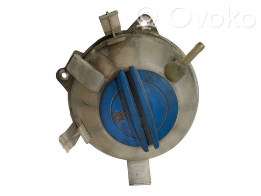 Dzesēšanas šķidruma izplešanās tvertne