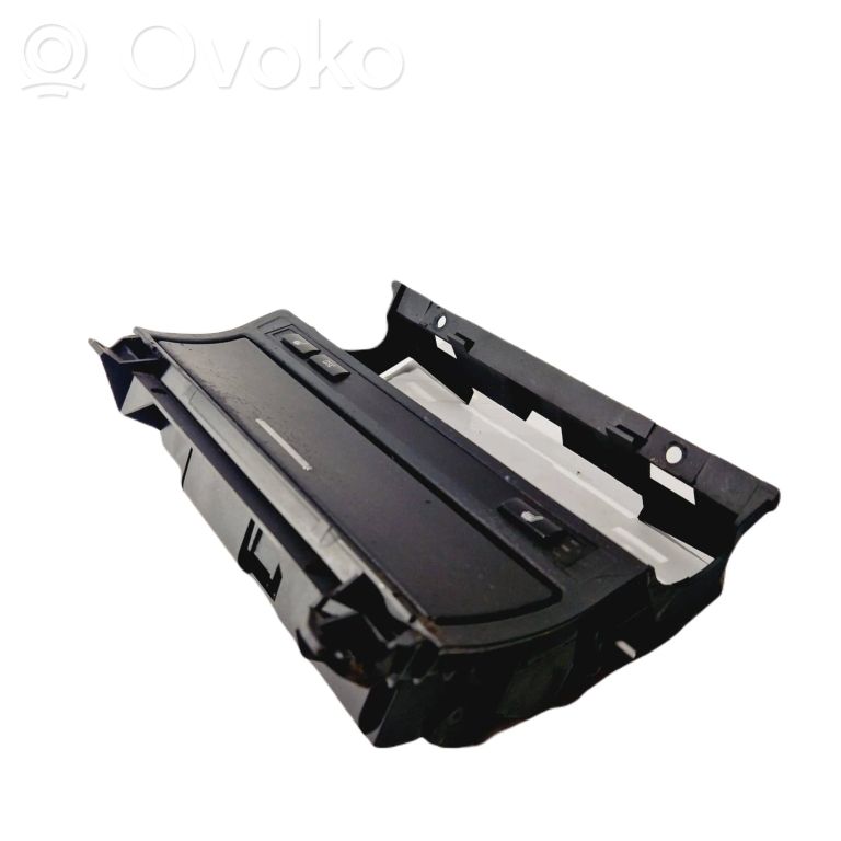 Pelnutrauks (priekšā)