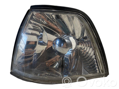 Передний поворотный свет