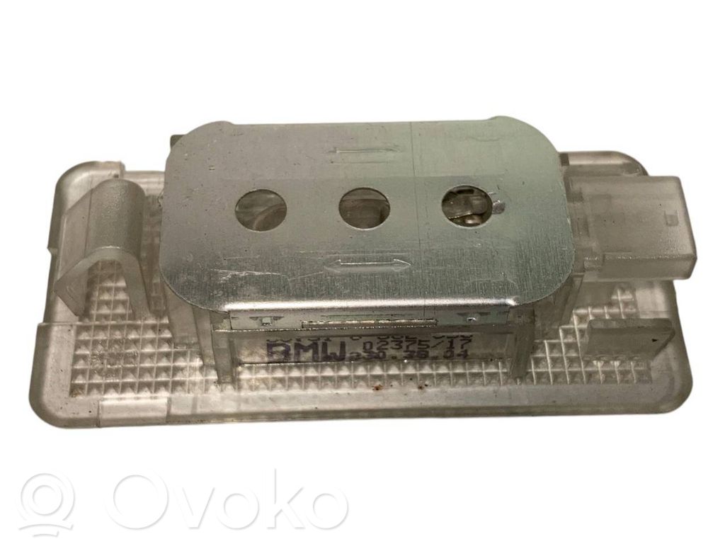 Cita veida salona apgaismojums