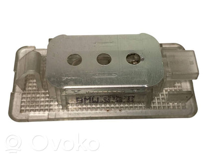 Cita veida salona apgaismojums