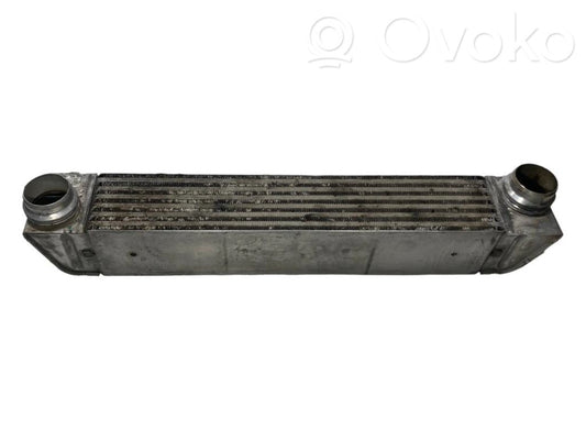 Starpdzesētāja radiators