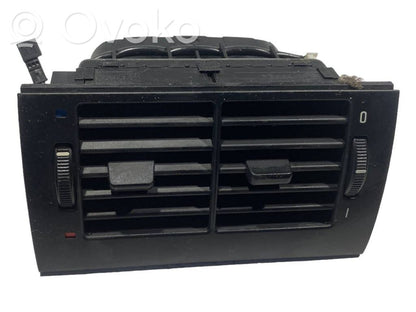 Aizmugurējā gaisa - ventilācijas reste