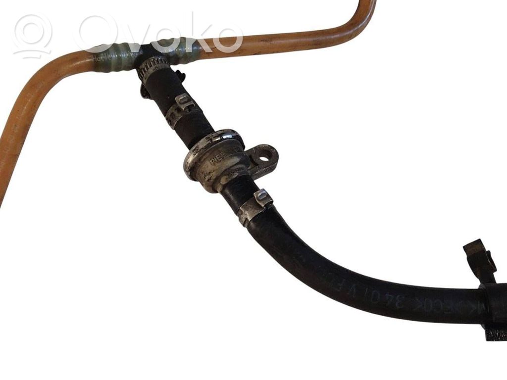 Degvielas atplūdes caurule