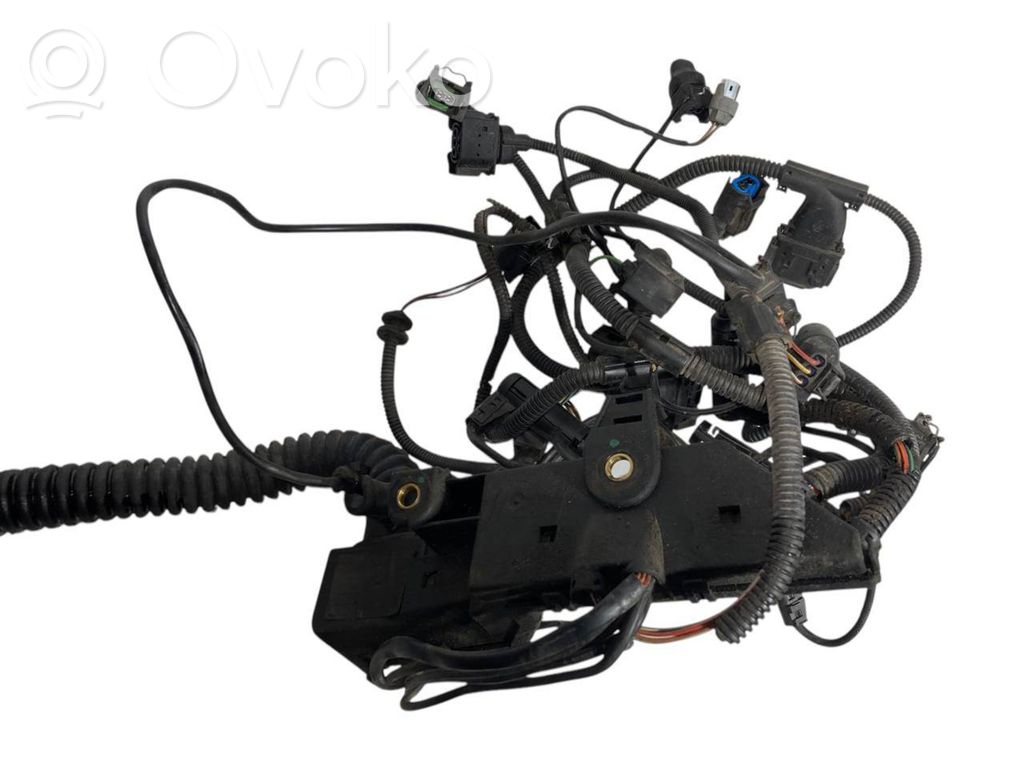 Dzinēja vadu instalācija