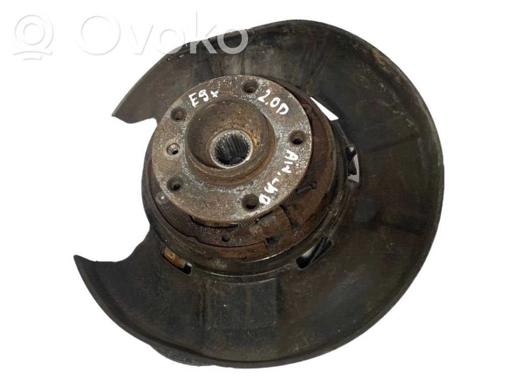 Aizmugurē riteņa rumbas vārpstas šarnīrs (stupica, capfa)