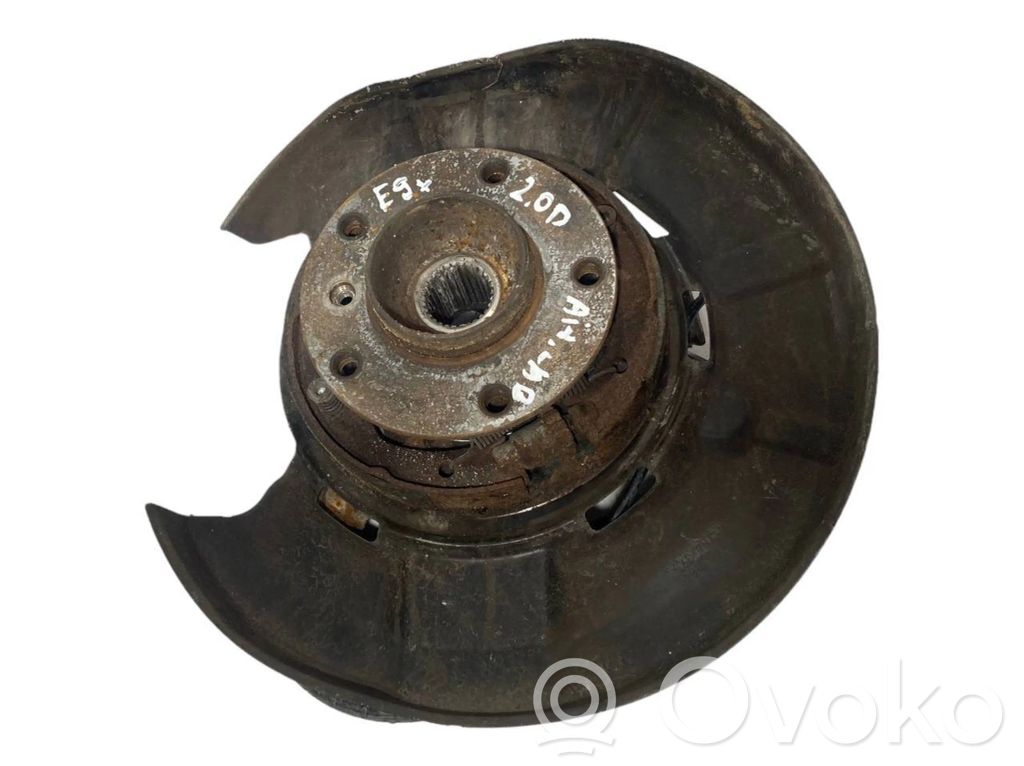 Aizmugurē riteņa rumbas vārpstas šarnīrs (stupica, capfa)