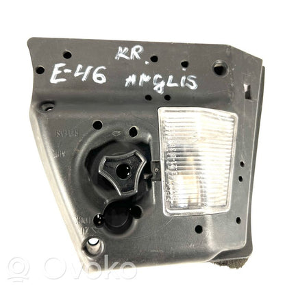 Держатель крышки заднего фонаря