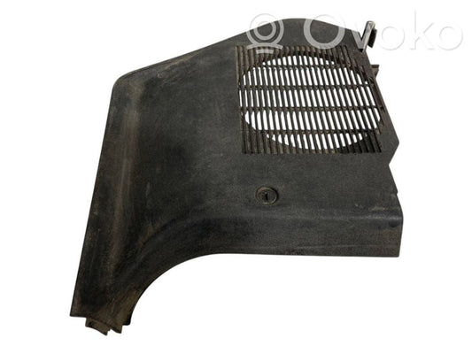 Side speaker trim