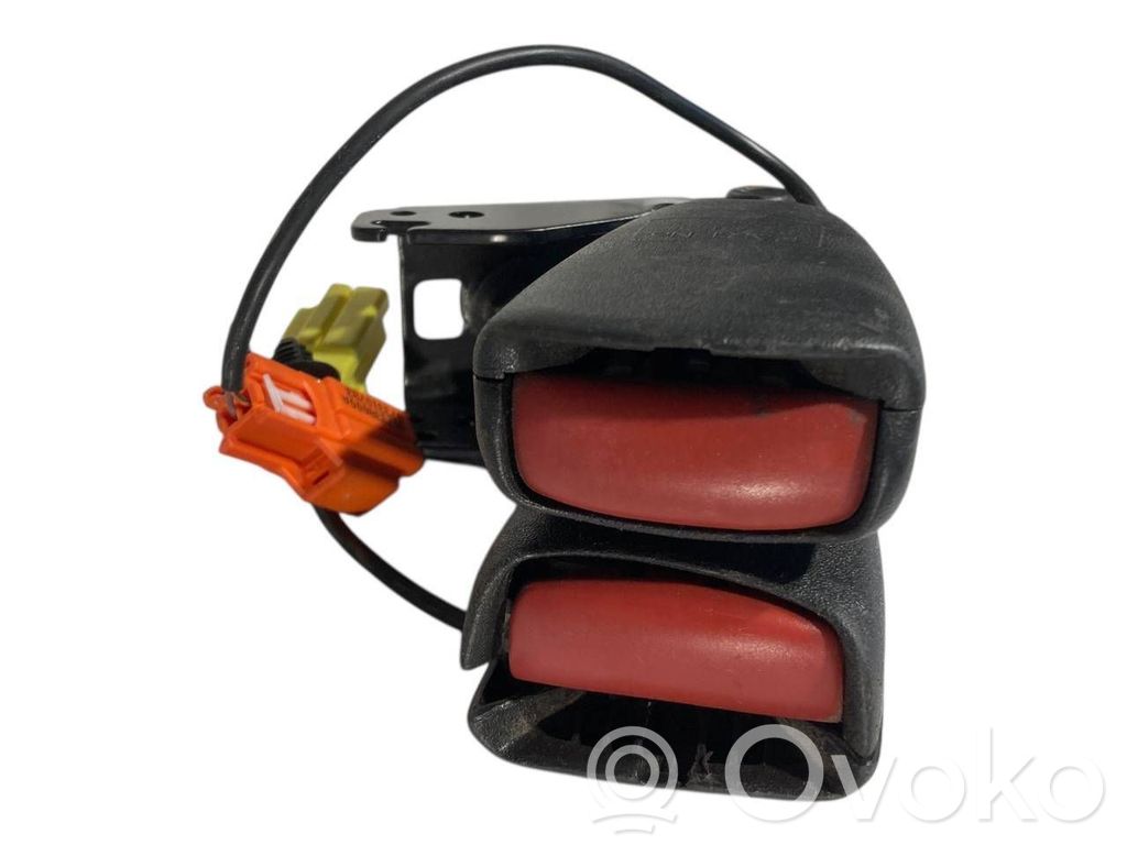 Aizmugurējās jostas sprādze