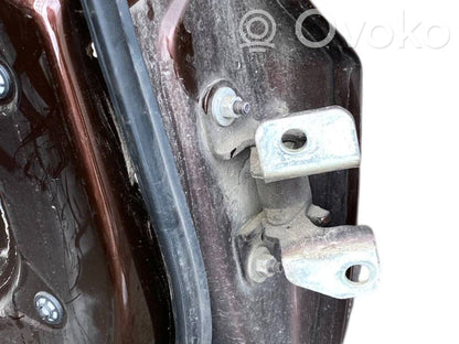 Aizmugurējās durvis