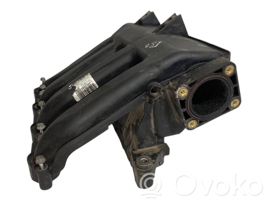 Впускной коллектор