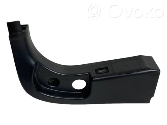 Kāju zonas sānu dekoratīvā apdare