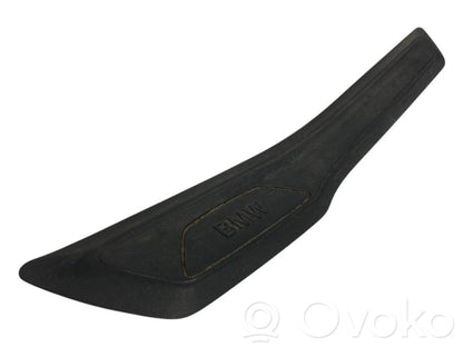 Aizmugurējā sliekšņa dekoratīvā apdare (iekšējā)