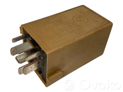 Window wiper relay
