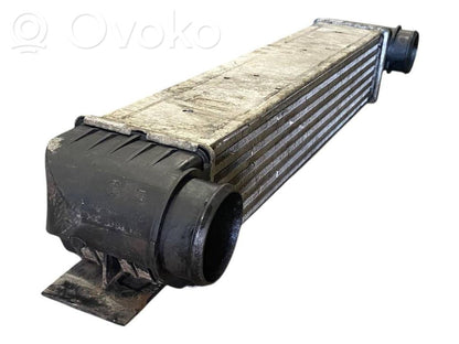 Starpdzesētāja radiators