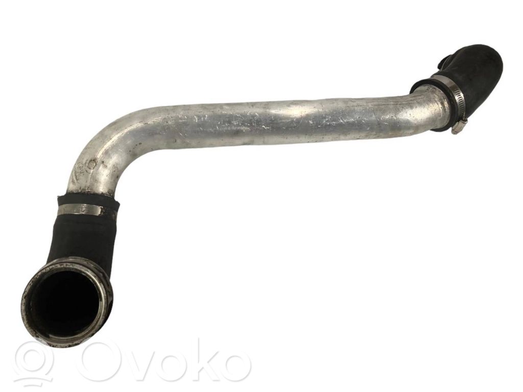 Шланг(и)/труба(ы) интеркулера