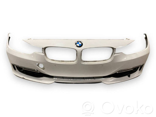 Передний бампер