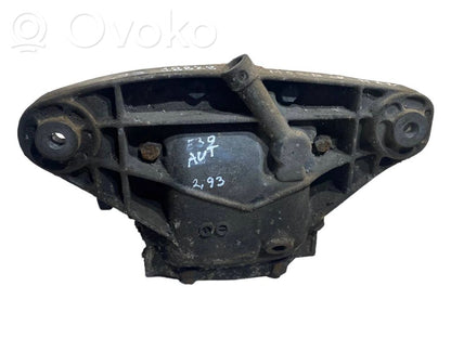 Aizmugurējais reduktors