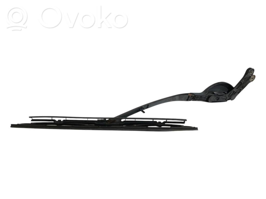 Priekšējā loga tīrītāja kājiņa