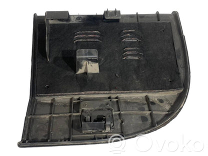 Cita veida bagāžnieka dekoratīvās apdares detaļa