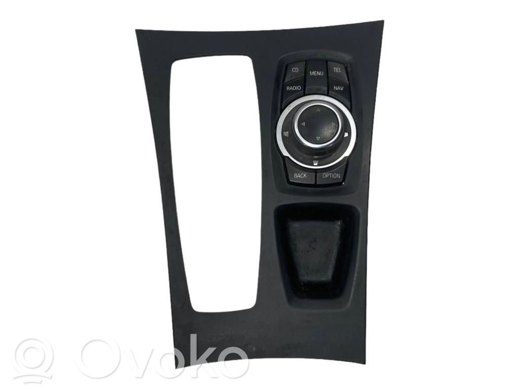 Multimediju kontrolieris