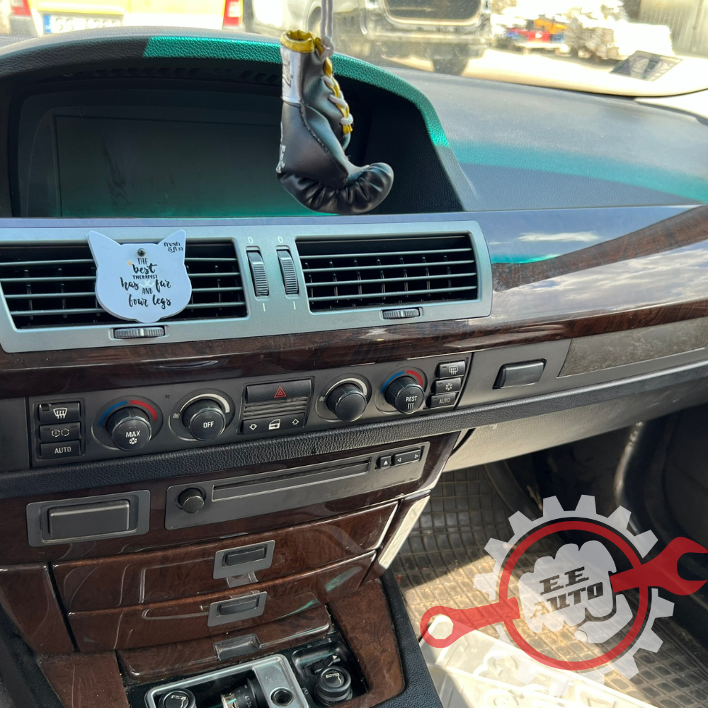 BMW 740 2003.G