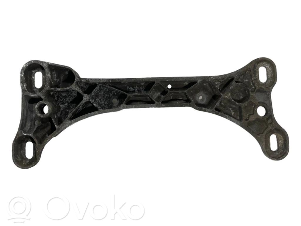 Кронштейн крепления трансмиссии