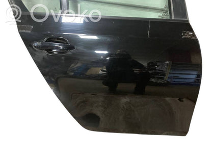 Задняя дверь