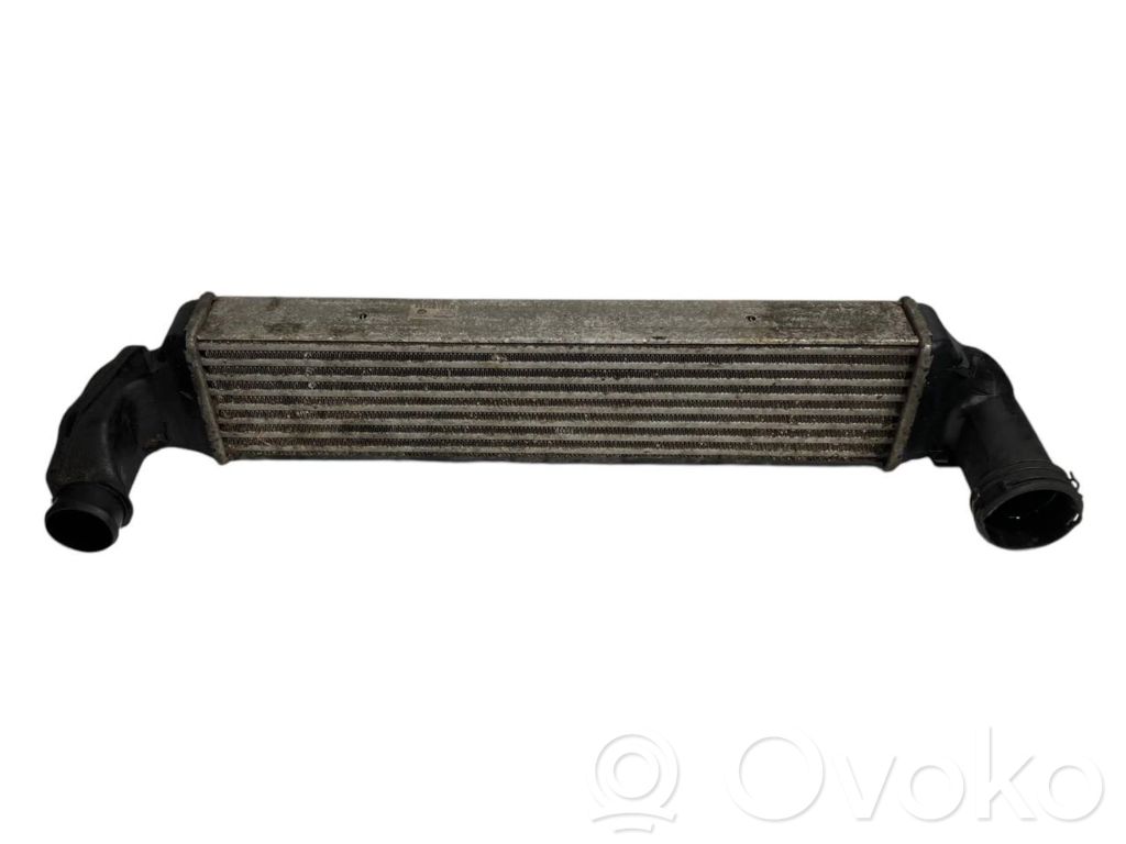 Starpdzesētāja radiators