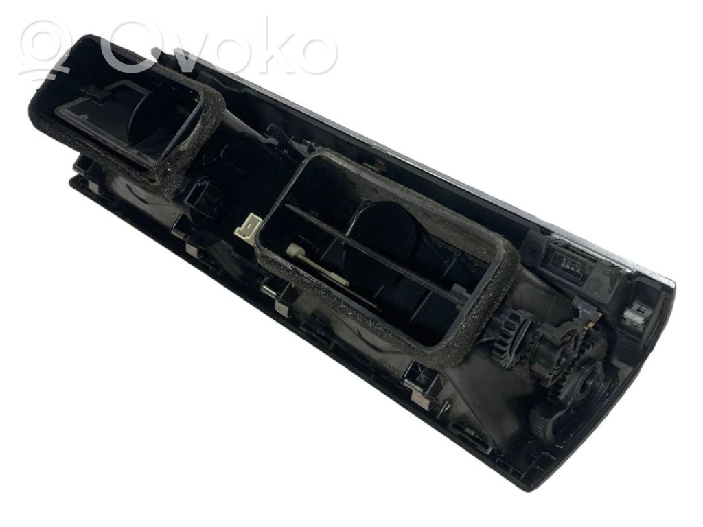 Centrālais gaisa ventilācijas režģis