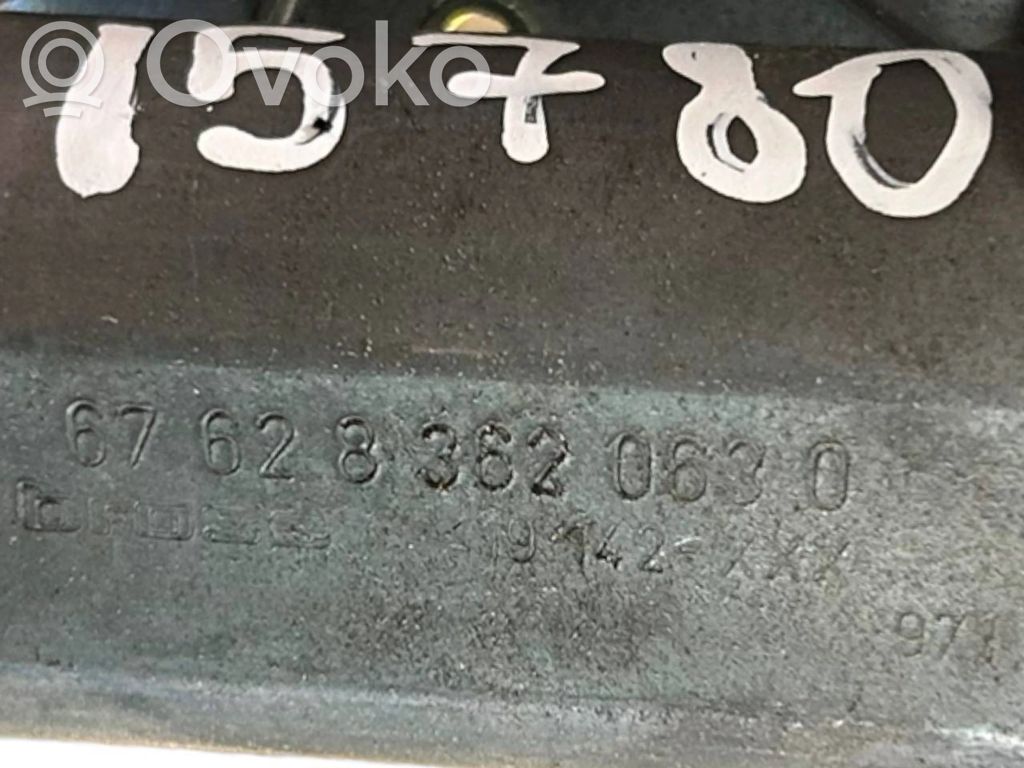 Priekšpusē elektriskā loga pacelšanas mehānisma komplekts