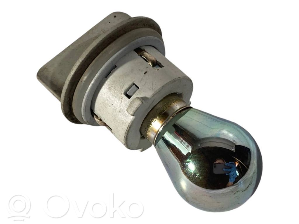 Priekšējā luktura spuldzīte