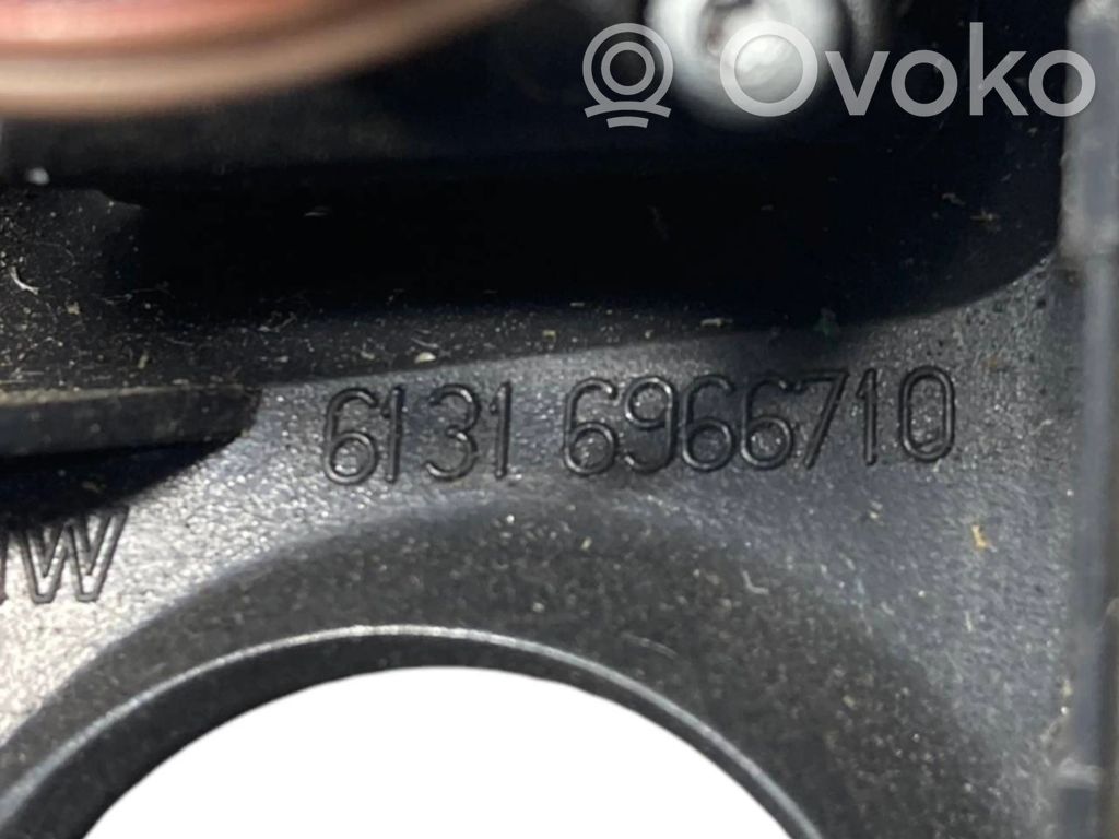 Stūres augstuma vadības slēdzis