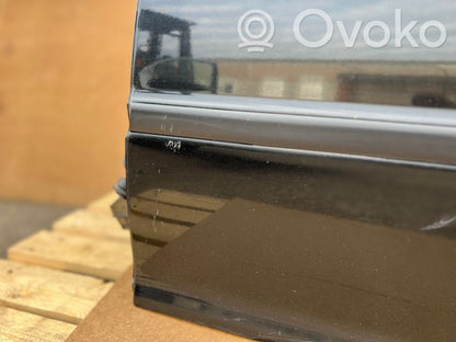 Aizmugurējās durvis