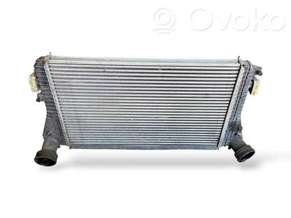 Starpdzesētāja radiators