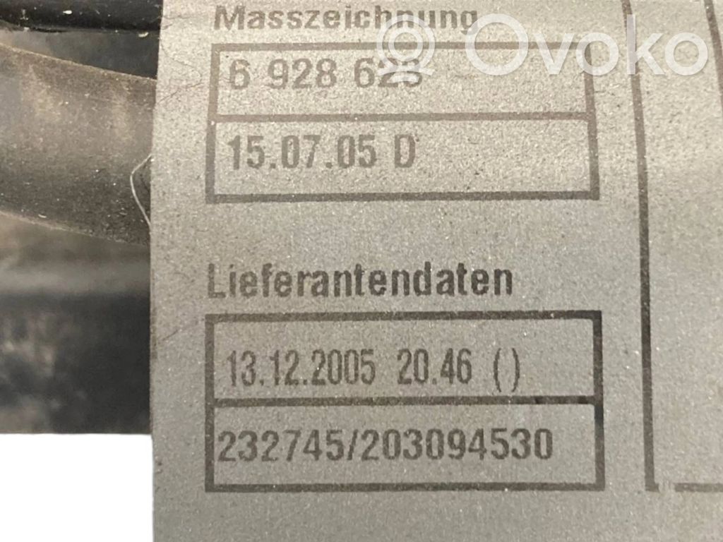 Stikla tīrītāja slotiņas