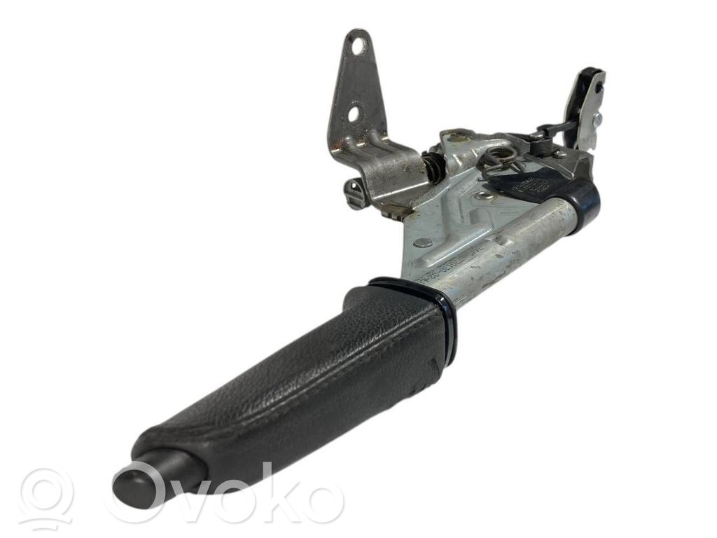 Rokas bremzes mehānisms (salonā)