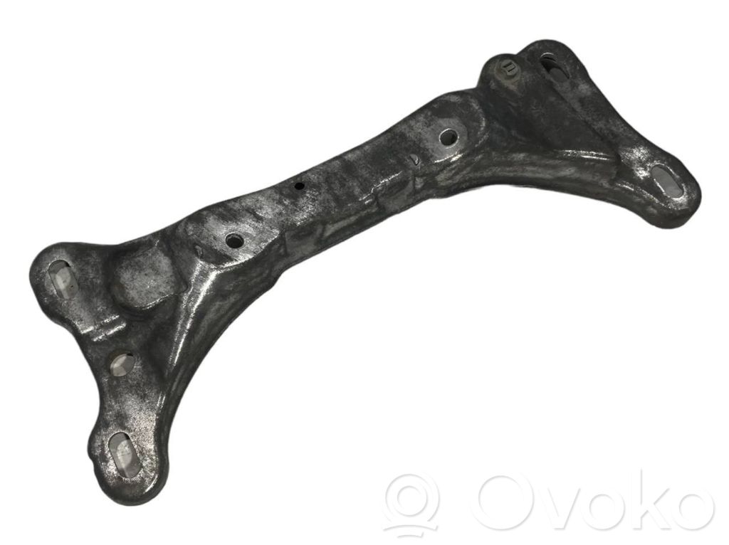 Кронштейн крепления трансмиссии