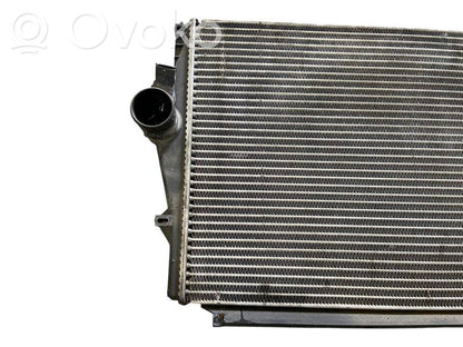 Starpdzesētāja radiators